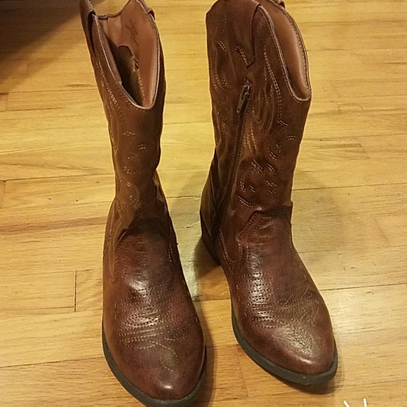 Cherokee Shoes Cherokee Cowboy Boots Poshmark